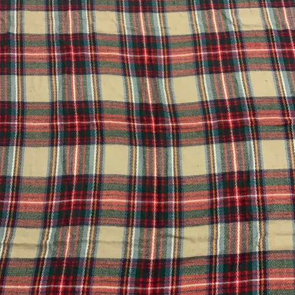 Plaid blanket wrap scarf. - Picture 3 of 4